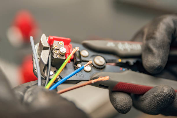 Best Electrician Near Me  in South Beloit, IL